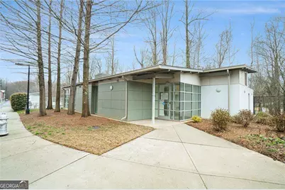 1345 Stirling Court NW, Atlanta, GA 30318 - Photo 32