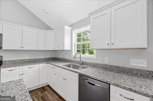 2936 Rebecca Cir, Rocky Face, GA 30740 - Photo 8