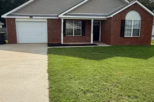 504 Falkirk Dr, Warner Robins, GA 31088 - Photo 2