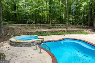 201 Manor Ct, Forsyth, GA 31029 - Photo 28