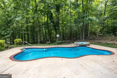 201 Manor Court, Forsyth, GA 31029 - Photo 2