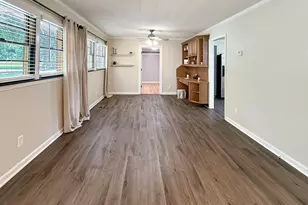 115 Tyus St, Barnesville, GA 30204 - Photo 4