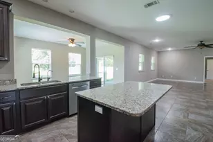 118 Walnut Wy, Kingsland, GA 31548 - Photo 16