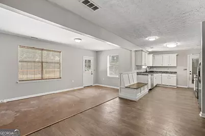 4394 Cross Lane, Decatur, GA 30035 - Photo 4