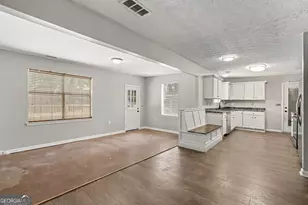 4394 Cross Ln, Decatur, GA 30035 - Photo 4