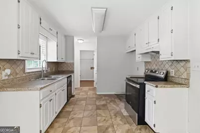 241 Rutledge Drive, Winder, GA 30680 - Photo 12