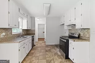 241 Rutledge Dr, Winder, GA 30680 - Photo 12