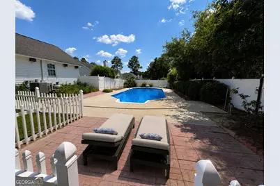 135 Westchester Circle, Dublin, GA 31021 - Photo 8