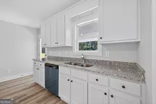 416 Seashell Ct, Statham, GA 30666 - Photo 16