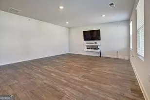 1129 Bluecoat Cir, Hampton, GA 30228 - Photo 8