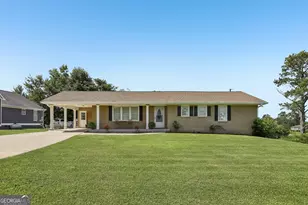 266 Lagrange St, Newnan, GA 30263 - Photo 1