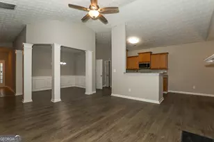1055 Maple Leaf Dr, McDonough, GA 30253 - Photo 4