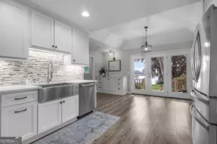 1154 River Dr SW, Darien, GA 31305 - Photo 12