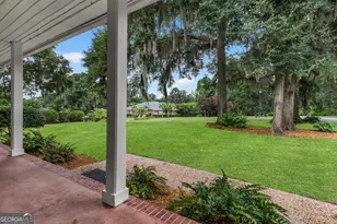 1154 River Dr SW, Darien, GA 31305 - Photo 6