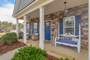 119 Mylee Cove, Barnesville, GA 30204 - Photo 4