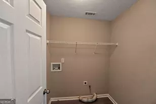 2023 Tulip Petal Rd, Auburn, GA 30011 - Photo 32