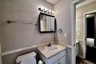 1060 Falling Water Dr SE, Smyrna, GA 30080 - Photo 12