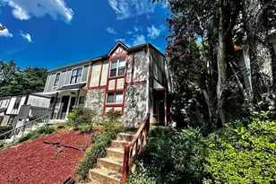 1060 Falling Water Dr SE, Smyrna, GA 30080 - Photo 2