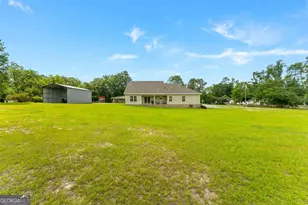 334 W Pine St, Metter, GA 30439 - Photo 44