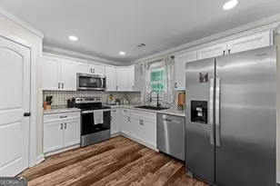 334 W Pine St, Metter, GA 30439 - Photo 16