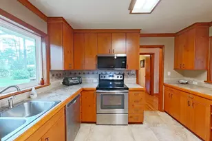 300 Betty St, Thomasville, GA 31792 - Photo 8