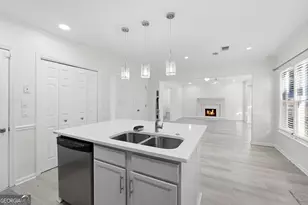 1150 River Overlook Dr, Lawrenceville, GA 30043 - Photo 8