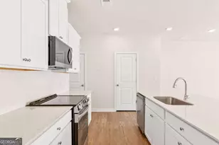 2002 Underwood Dr, Lawrenceville, GA 30043 - Photo 8