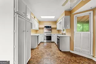 6802 Ellis Dr, Columbus, GA 31904 - Photo 8