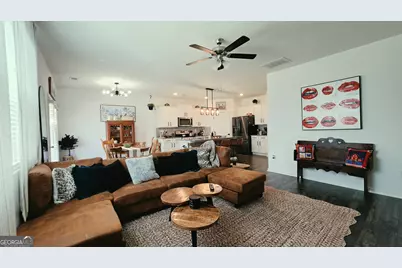 219 Barnyard Way, Perry, GA 31069 - Photo 8
