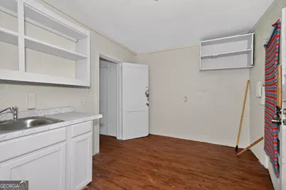 817 W Gordon Avenue, Albany, GA 31701 - Photo 6