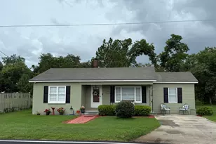 455 N Kennedy St, Metter, GA 30439 - Photo 2