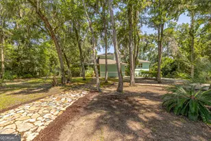 123 Plemmons Dr, Saint Simons, GA 31522 - Photo 4
