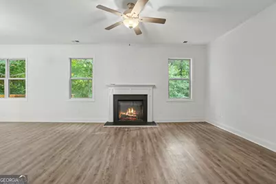 516 Brooks Village Drive, Pendergrass, GA 30567 - Photo 4