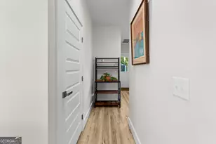 711 E 32nd St, Savannah, GA 31401 - Photo 28