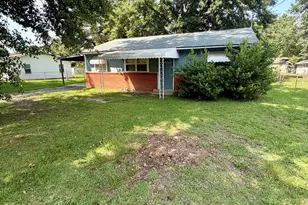 208 Crescent Dr, Warner Robins, GA 31093 - Photo 2