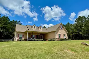 120 W Pennick Dr, Covington, GA 30014 - Photo 1
