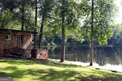 415 Walton Road, Barnesville, GA 30204 - Photo 2