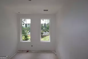 646 Memphis Dr, Scottdale, GA 30079 - Photo 10