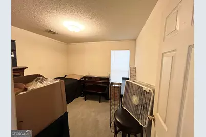 5781 Eagles Feather Lane, Riverdale, GA 30274 - Photo 16
