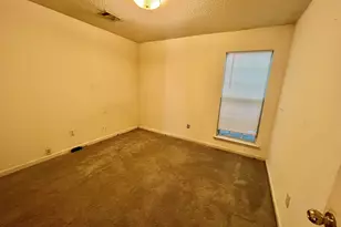 5781 Eagles Feather Ln, Riverdale, GA 30274 - Photo 24