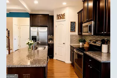 7527 Stone Creek Path, Lithonia, GA 30038 - Photo 6