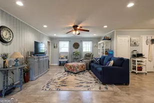 884 S Lake Dr, East Dublin, GA 31027 - Photo 12