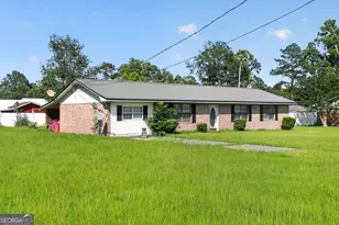 114 Beaver Dr, Blackshear, GA 31516 - Photo 2