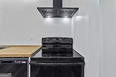 604 W 40th Street, Savannah, GA 31415 - Photo 18