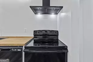 604 W 40th St, Savannah, GA 31415 - Photo 18