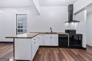 604 W 40th St, Savannah, GA 31415 - Photo 12