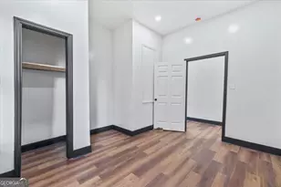 604 W 40th St, Savannah, GA 31415 - Photo 4