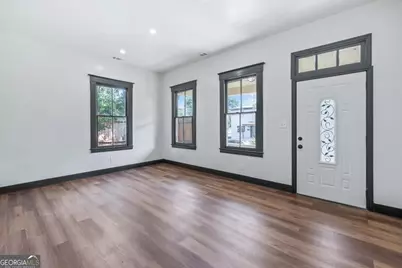 604 W 40th Street, Savannah, GA 31415 - Photo 8