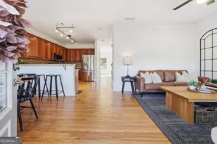 411 Royal Cres Ln E, Canton, GA 30115 - Photo 1