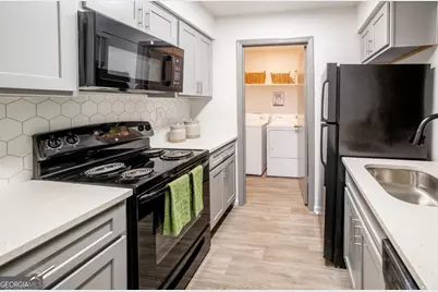 1900 Rosemont Parkway #502, Roswell, GA 30076 - Photo 2